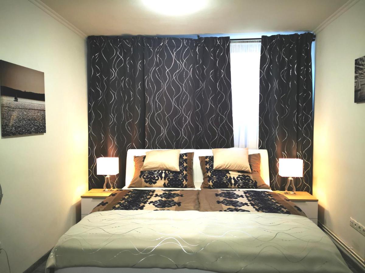דירות Mogyoród Luxury Basement In The Surrounding Of Budapest מראה חיצוני תמונה