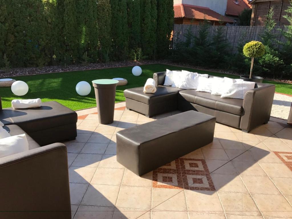 דירות Mogyoród Luxury Basement In The Surrounding Of Budapest מראה חיצוני תמונה